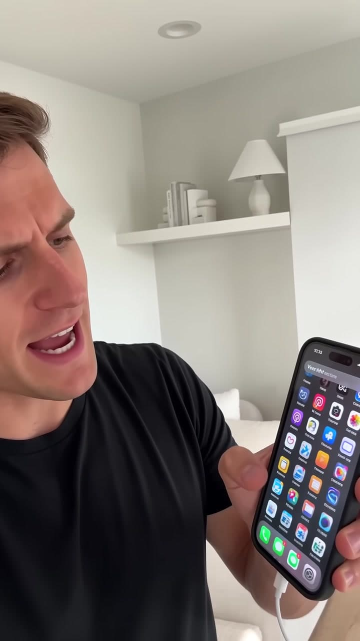 Vertical promo showing a creator building a LUDGI link-in-bio page on a phone. — scene 1